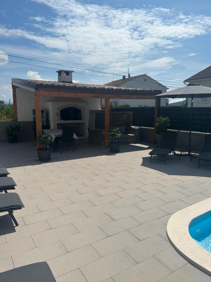 Villa Apartment Aa 2 Trogir Exterior photo