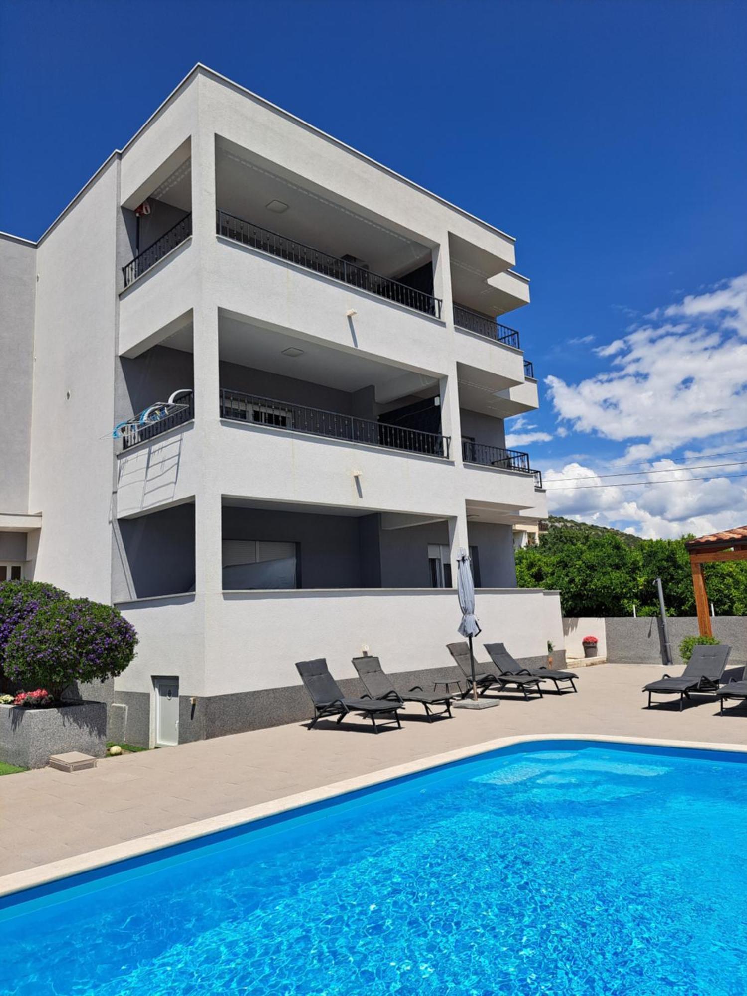 Villa Apartment Aa 2 Trogir Exterior photo