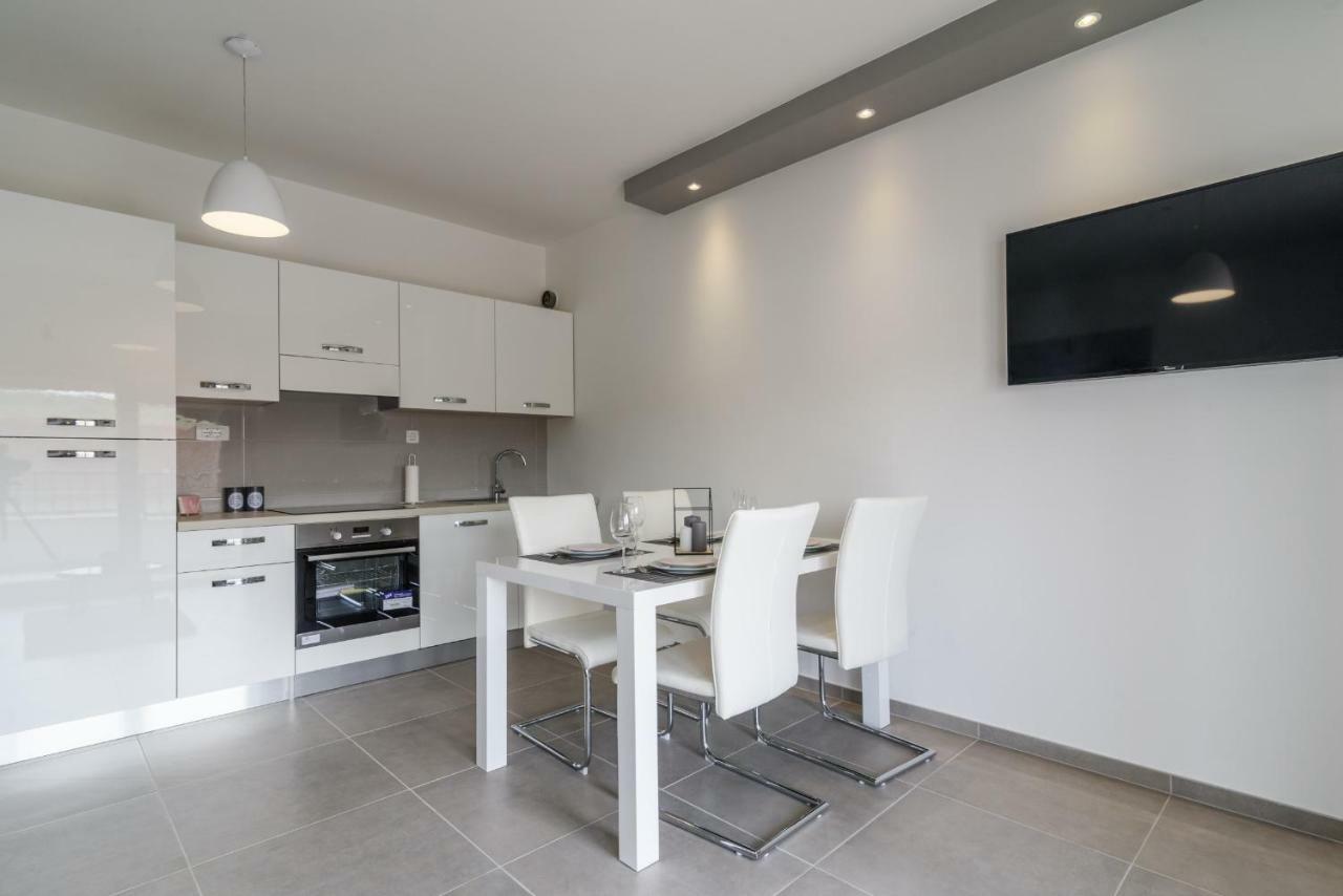 Villa Apartment Aa 2 Trogir Exterior photo